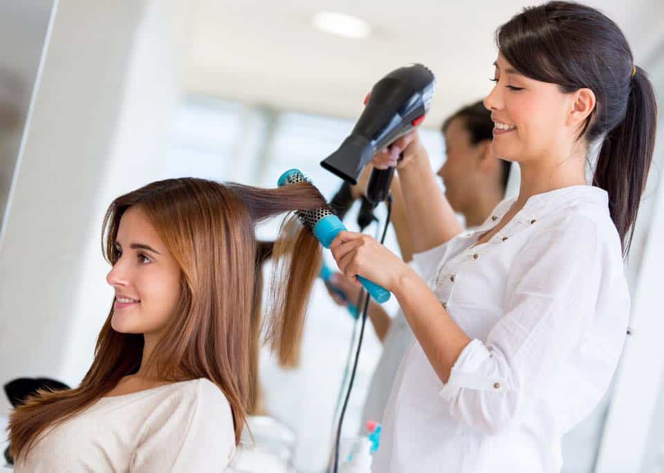 Tìm salon tóc uy tín và thợ tỉa tóc giỏi