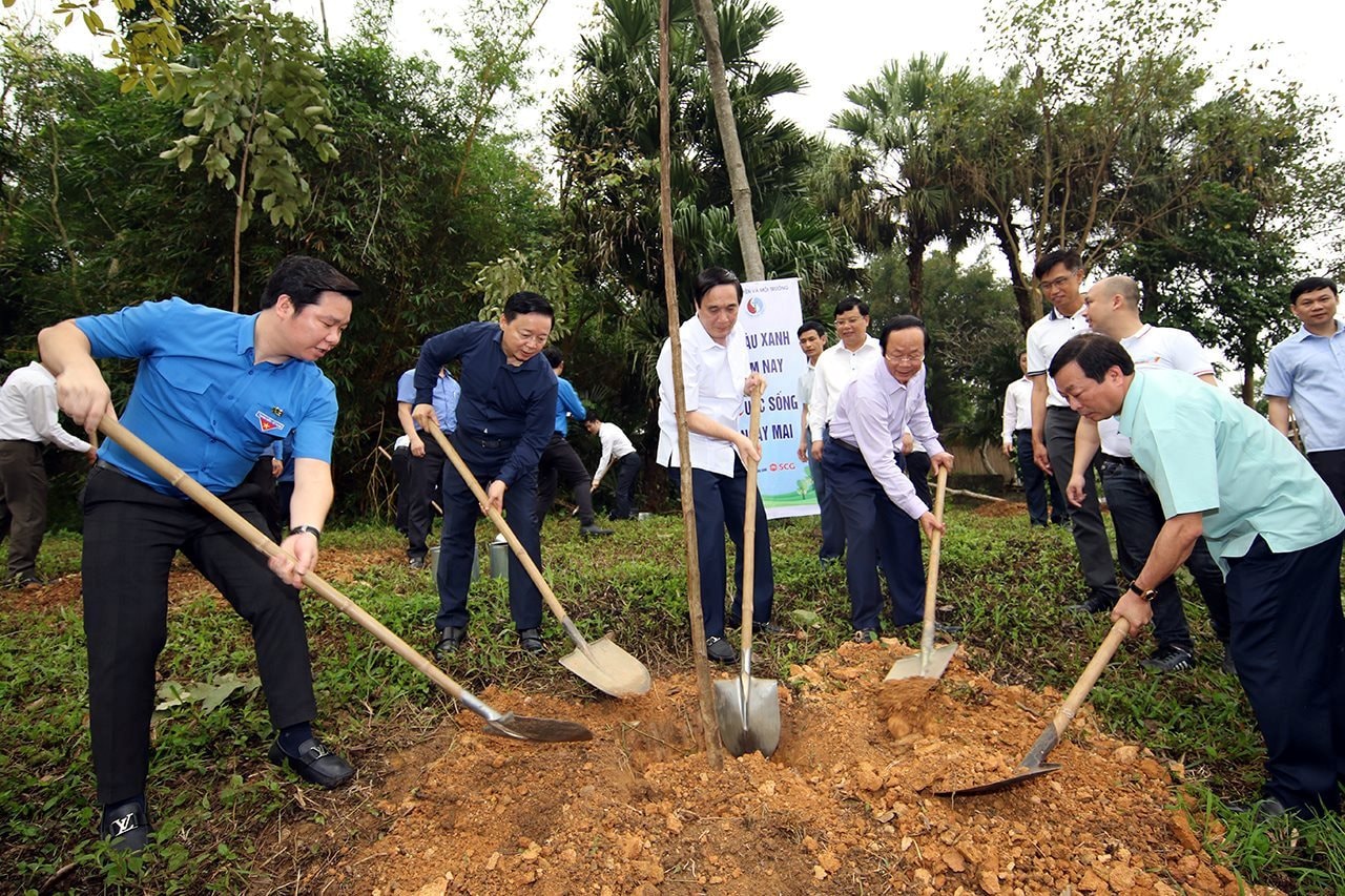 Bảo vệ cây xanh: Thách thức và giải pháp (Tác động môi trường, Công nghệ trồng cây)