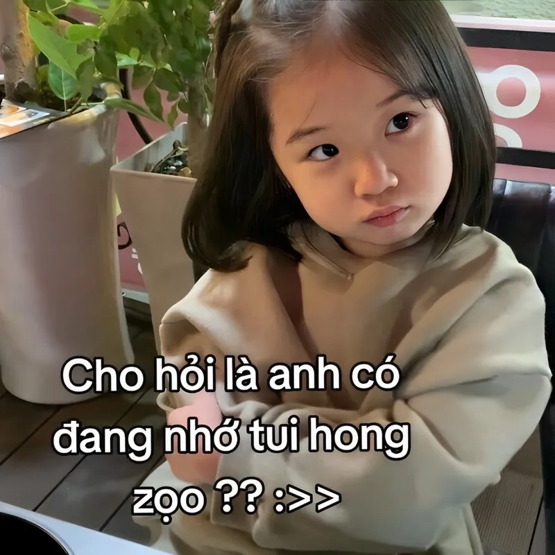 Ảnh meme nhớ người yêu này dễ thương và đầy cảm xúc yêu thương.