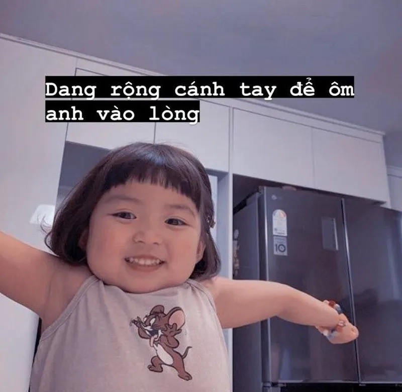 Hình ảnh meme mì tôm hài hước lan truyền khắp mạng