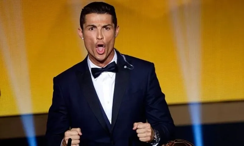 Pha ăn mừng huyền thoại trong meme ronaldo nhảy siu