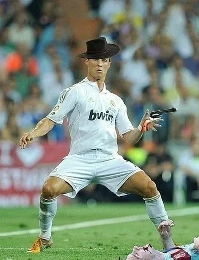 Khoảnh khắc không thể quên trong ronaldo meme siu