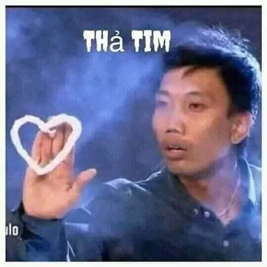 Ảnh meme thả tim là cách tuyệt vời để gửi gắm tình cảm một cách dễ thương và vui vẻ